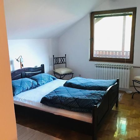 Apartman Simple Lägenhet Sarajevo Exteriör bild