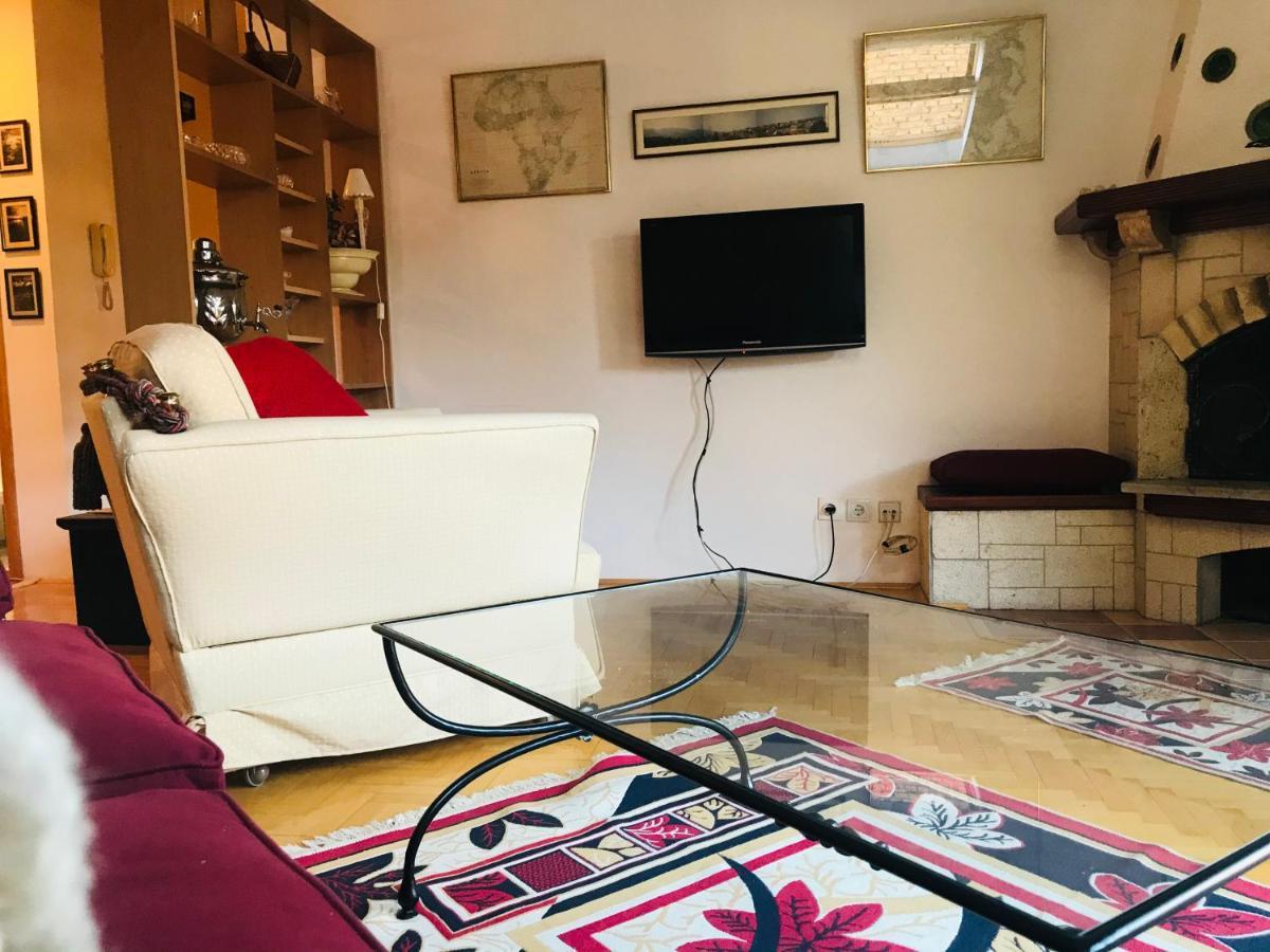 Apartman Simple Lägenhet Sarajevo Exteriör bild