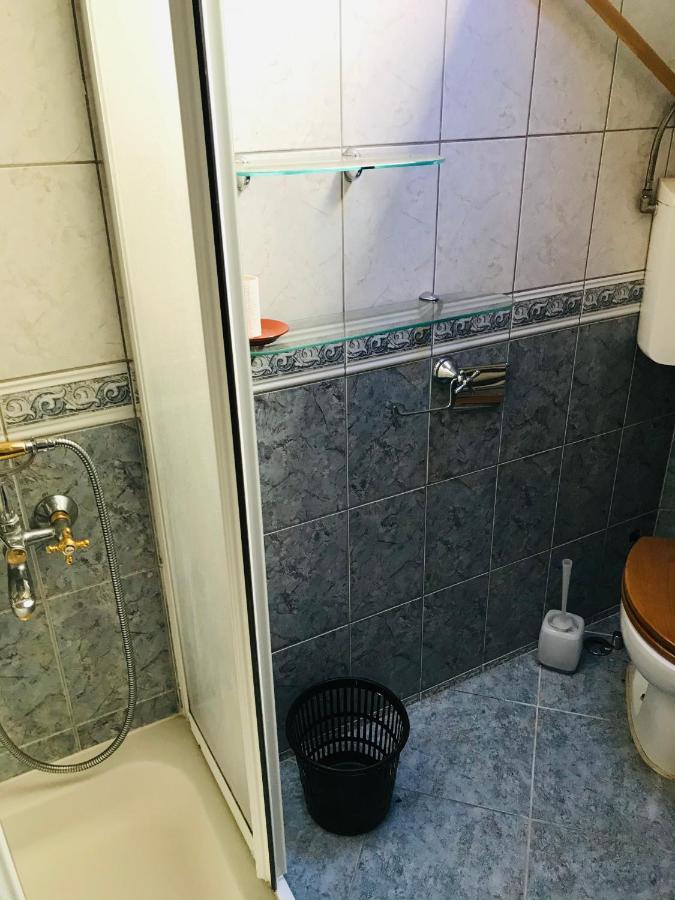 Apartman Simple Lägenhet Sarajevo Exteriör bild